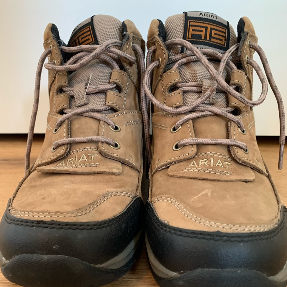 Ariat Terrain Waterproof Boots Like New